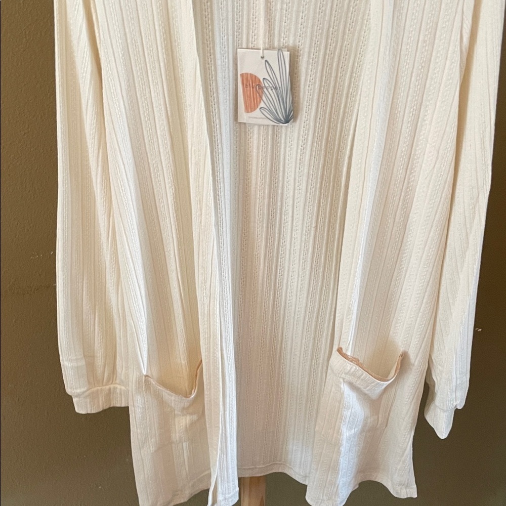 Blu Pepper Cream Cardigan Sweater - Picture 4 of 6
